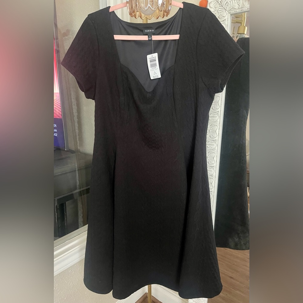 Torrid Black Short Sleeve Sweater Texture Skater Dress NWT